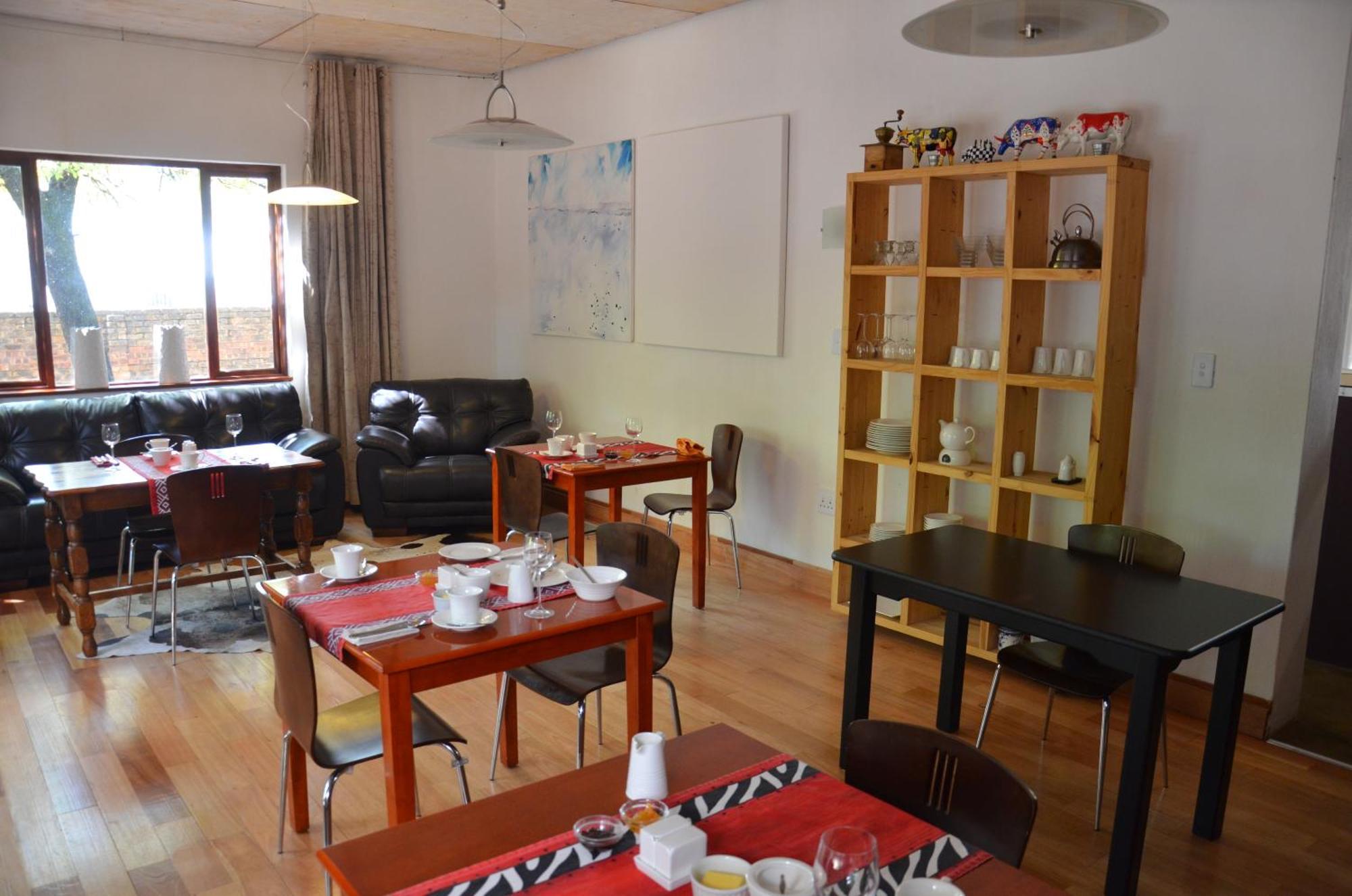 Bed & Breakfast In Hatfield Pretoria Exterior photo