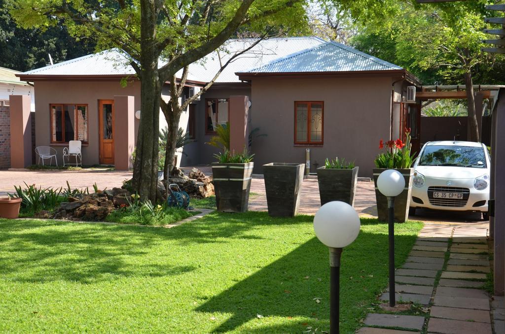 Bed & Breakfast In Hatfield Pretoria Exterior photo