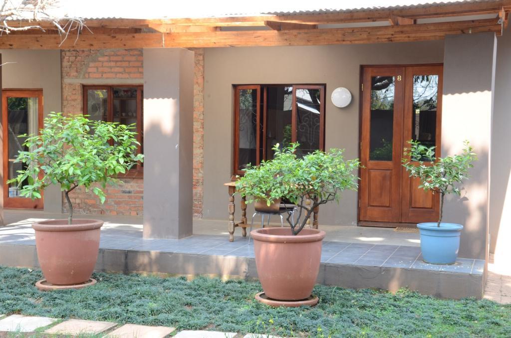 Bed & Breakfast In Hatfield Pretoria Exterior photo