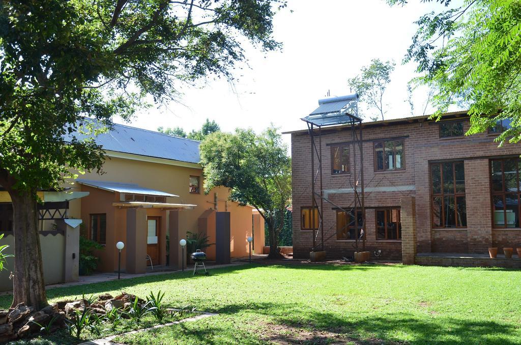 Bed & Breakfast In Hatfield Pretoria Exterior photo
